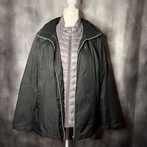 Women's Hooded Waterproof Ski Jacket - Size L